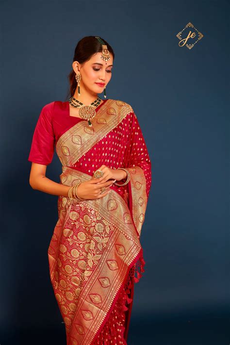 Red Pure Satin Silk Banarasi Handloom Saree – JARIERA