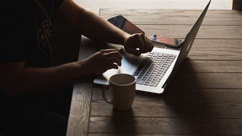 Best Free Client Tracking Software 的图像结果