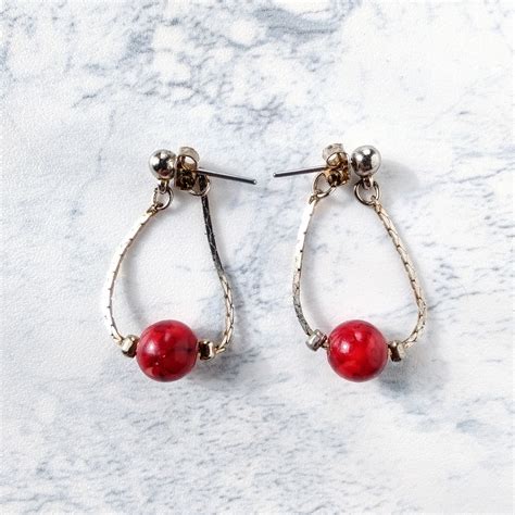 red marble beads chain hoop vintage pierced earrings ヴィンテージピアス ...