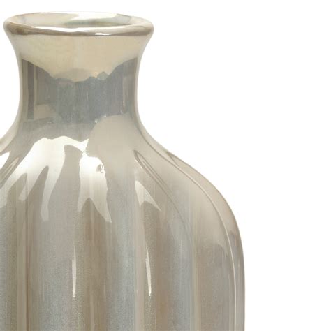 Shop Ivory Pearl Finish Ribbed Ceramic Vase - at Best Price Online in India