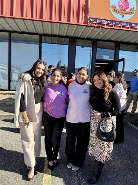 We are so very proud of Elizabeth and Fabiola! 🦋Delicias la Mariposa y ...