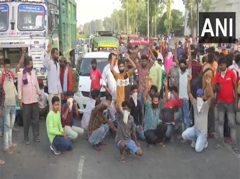 COVID-19 fallout: Migrant workers stage protest at Amritsar by-pass ...