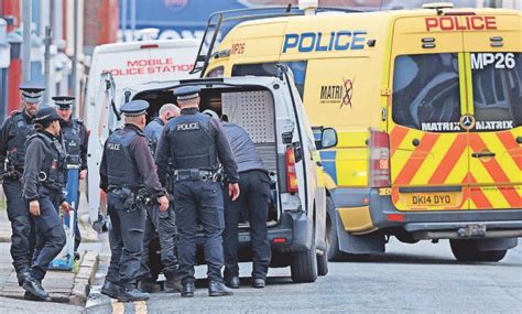Bomb disposal team back at house for second day | Liverpool Echo ...