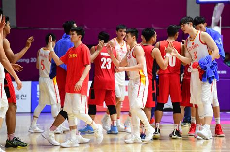 奥运会落选赛时间确定，中国男篮或年轻化，易建联仍将为球队核心_腾讯新闻