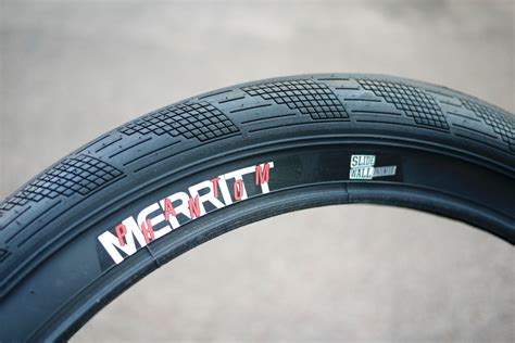 MERRITT「PHANTOM TIRE」- BRANDON BEGIN SIGNATURE | DELMARBMX