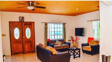 COMFORT KINGDOM VILLA (Unity Hall) - Hotel Reviews & Photos - Tripadvisor
