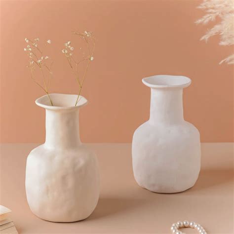Handcrafted Flower Vase Online - Premium Vase | Nestasia
