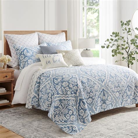 Amazon.com: Levtex Home - Becker Blue Quilt Set - King Quilt and Two ...