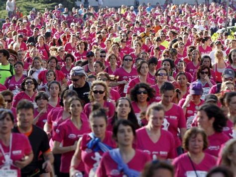 Veintitrés mil mujeres corren contra el cáncer y la violencia de