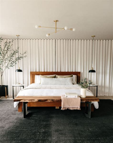 bedroom for couples according to vastu