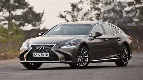 Lexus LS 500h 2018 Ultra Luxury Exterior Car Photos - Overdrive