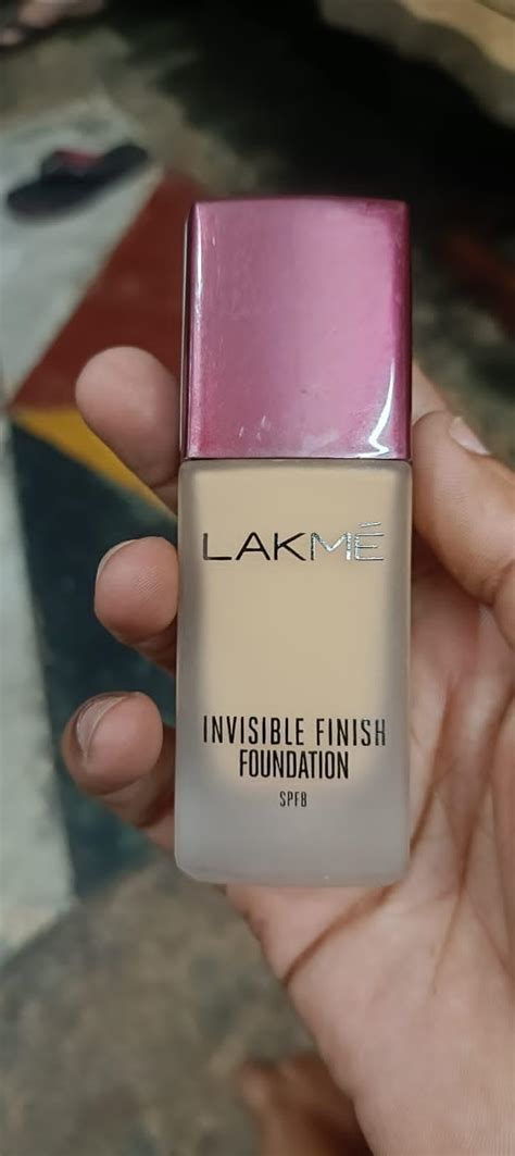 Buy LAKMÉ Invisible Finish Spf 8 Liquid Foundation For All Skin Types ...