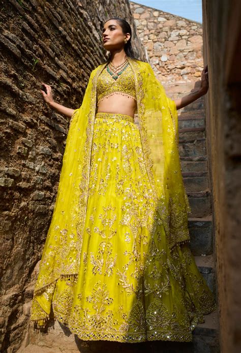 Buy Wedding Lehenga & Punjabi Lehega at Great Price - Tamanna Punjabi ...