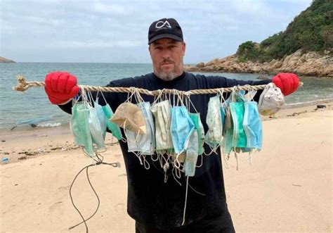Face Masks Are Invading The Ocean At A Record Level - MobyGeek.com