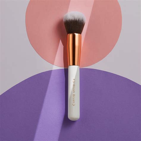 Blush Brush – Pigment Play