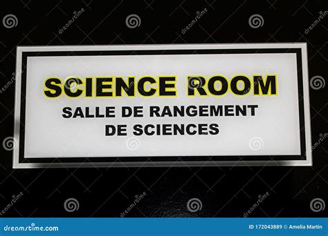 Science Room 1 Sign 的图像结果
