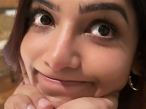 'Has Samantha found love again?' : Netizens speculate identity of ...