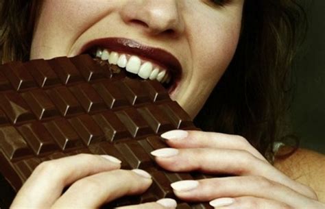 11 Surprising Benefits Of Having Dark Chocolate