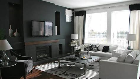 How to build your living room around a signature piece