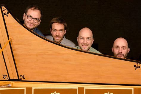 Vivaldi incognito, Place de la Comédie, 33000 Bordeaux, France, 14 ...