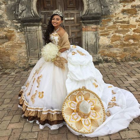 charro quinceanera dress | Charro quinceanera dresses, Mariachi ...