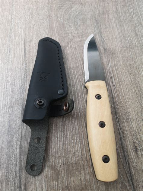 Morakniv Finn 14083 Ash Wood, Black Blade, bushcraft knife ...