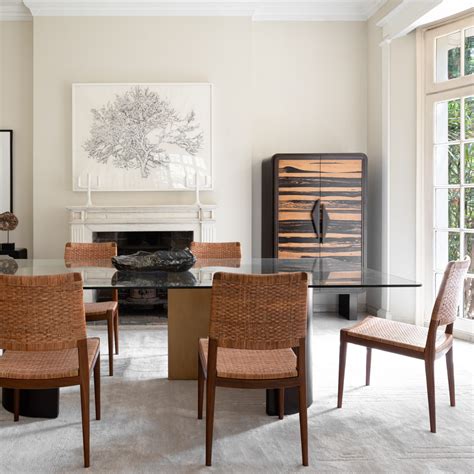Infinity Dining Table – Iqrup and Ritz