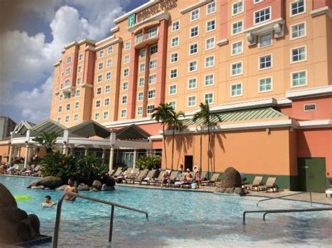 Good Casino , clean , bar , professional , sadly no internet - Reviews ...