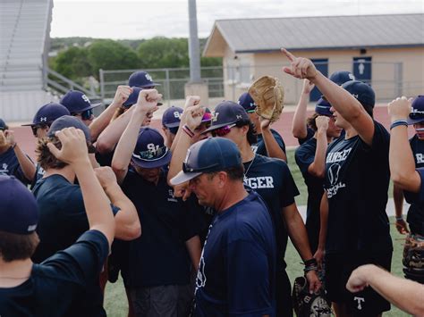 Smithson Valley’s football state champions lead baseball playoff run