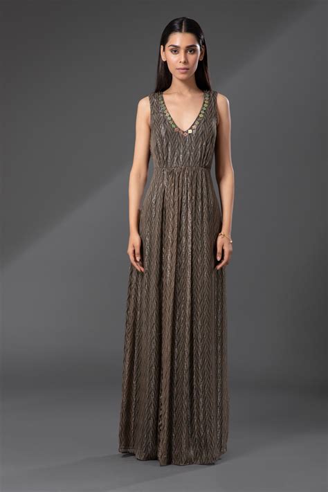 Istanbul Long Slit Dress daring slit and V neckline – ZeeFaa