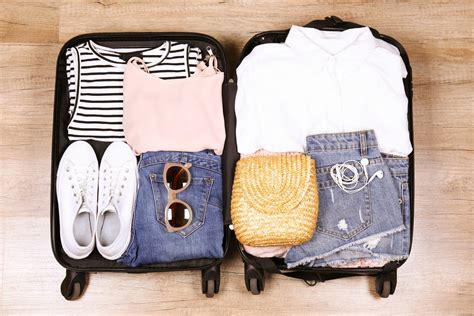 How to pack a suitcase - Ultimate packing tips from professionals