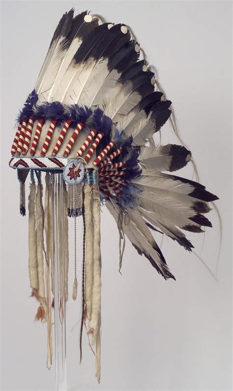 Blackfeet | Native american headdress, Native american art, Native ...