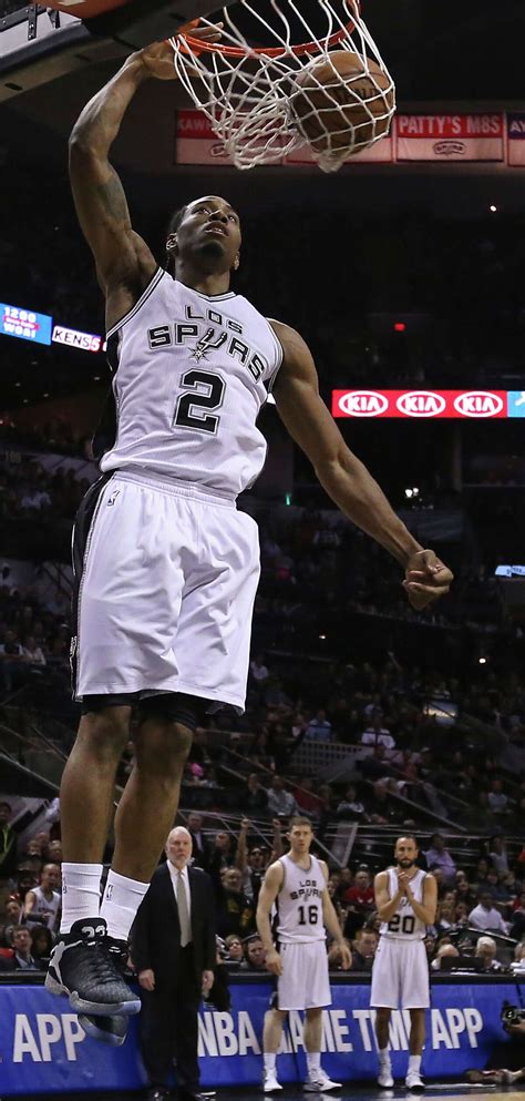Kawhi Leonard unleashed another devastating dunk on the Trail Blazers