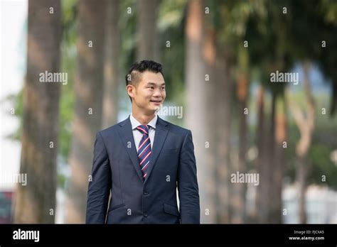 Chinese Business Men 的图像结果