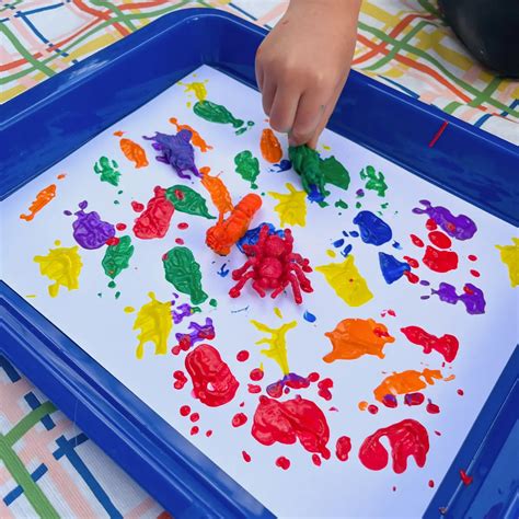 Painting with Bugs Art Activity - Friends Art Lab