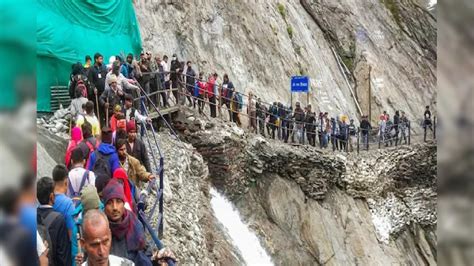 Amarnath Bus Accident: অমরনাথ যাত্রায় ব্রেক ফেল বাসের! পিছনে থাকা পর ...