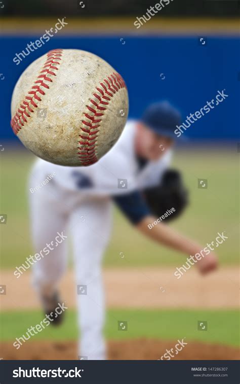 Baseball Pitcher Throwing 的图像结果