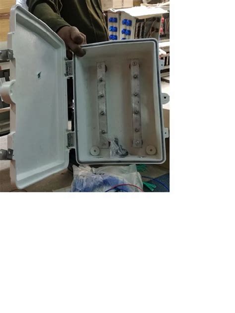 Bus Bar Boxes - SMC Single Phase Busbar Box Manufacturer from New Delhi