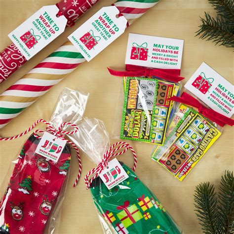 33 DIY Christmas Gifts for Coworkers with Free Printables | Employee ...