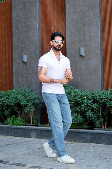 White Self Design Zipper Polo Collar T-Shirt – Gritstones