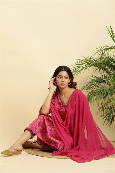 Buy Dark Pink Chiffon Dupatta With Gota Border @ 1299 | W for woman ...