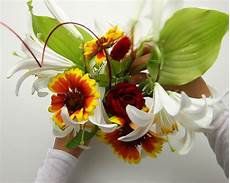 How To Arrange Wedding Flowers by How To Arrange Flowers 14 Steps With Pictures Wikihow How To Arrange Wedding Flowers