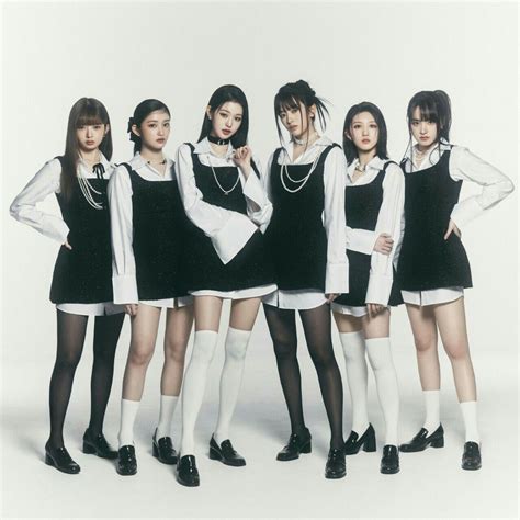 Pin by K on ive | Kpop outfits, Kpop concert outfit, Stage outfits