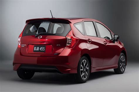 2015 Nissan Versa Note SR Debuts in Chicago - autoevolution