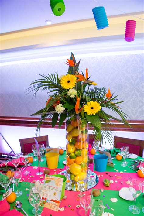 Caribbean Tropical Beach Party table displays | Caribbean theme party ...