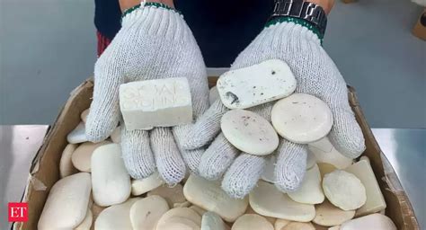 Processing - From five-star hotels to the homeless, Hong Kong NGO ...