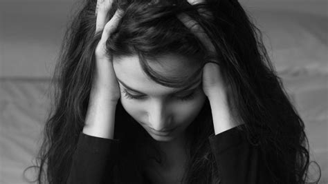 抑郁症的症状有哪些表现 严重影响患者的正常生活 - 学堂在线健康网