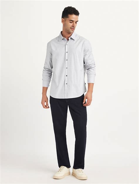 Men's Redloop Checkered Spread Collar Shirt – Levis India Store
