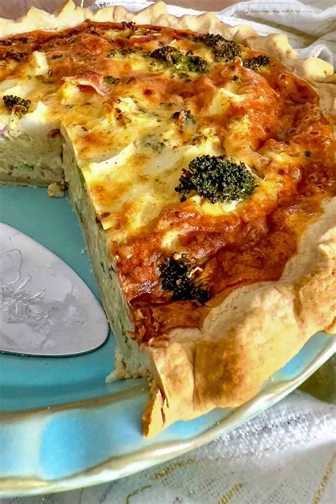 Easy Broccoli With Bacon And Potato Quiche - Hello Savory Kitchen