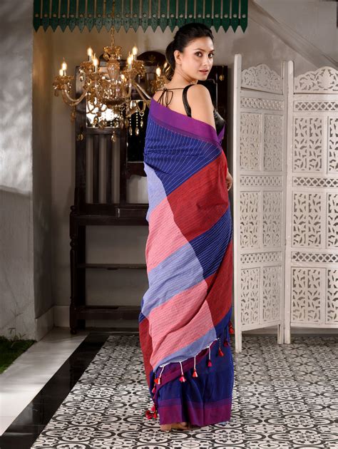 Kantha Style Blue Color Blocked Handloom Saree – Charukriti